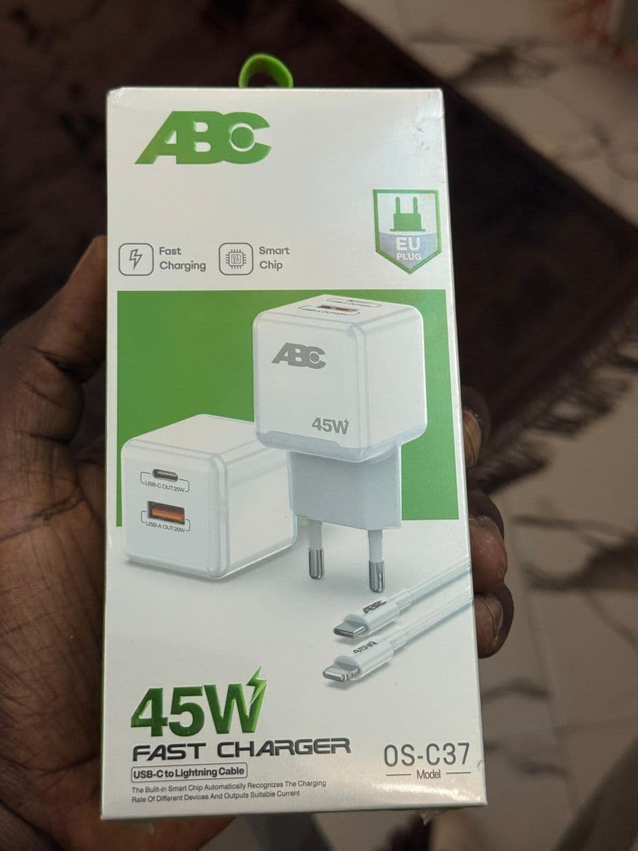 CHARGER ABC 45W Lightning