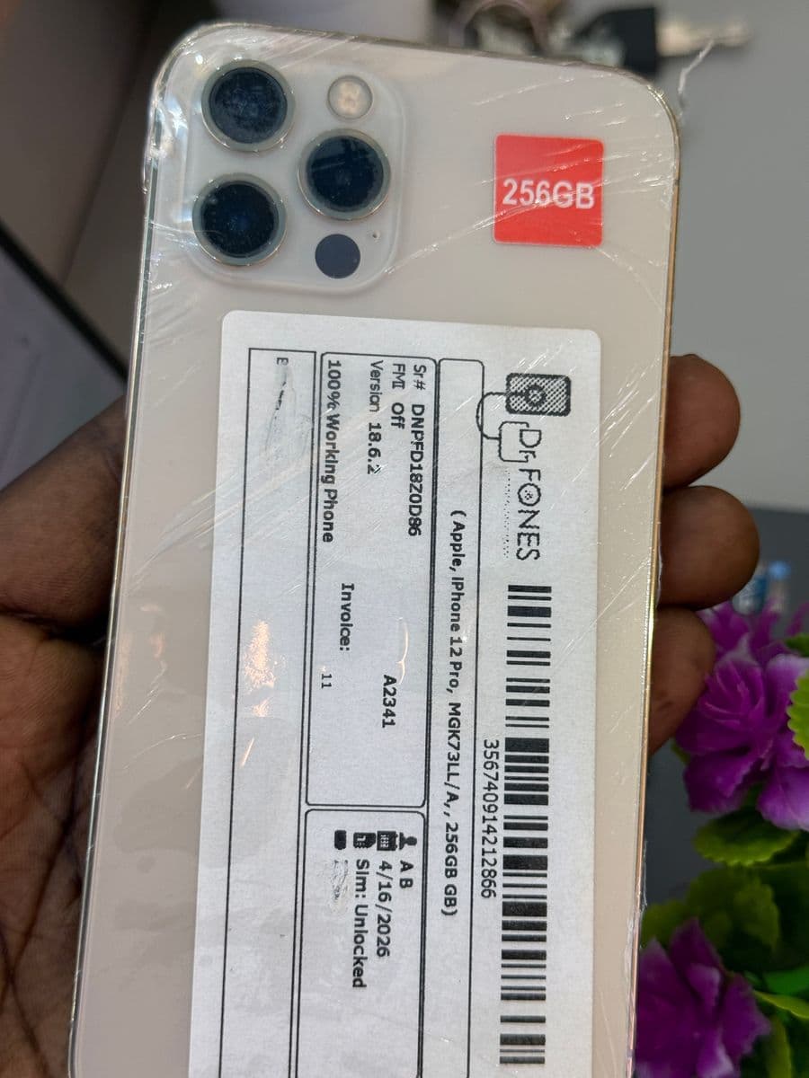 iPhone 12 Pro 256 go